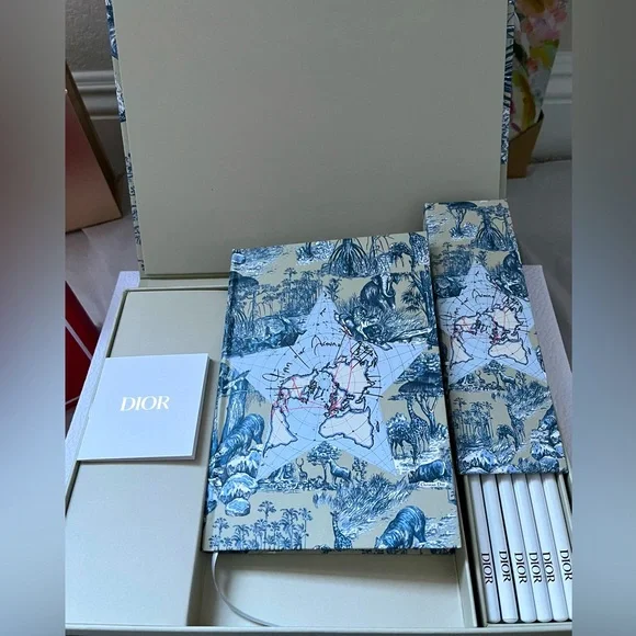 NEW! Dior beauty Notebook and set of 6 pencils set - Picture 1 of 6